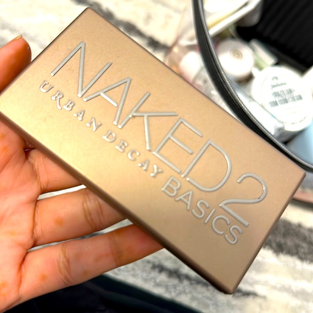 Eyeshadow palette